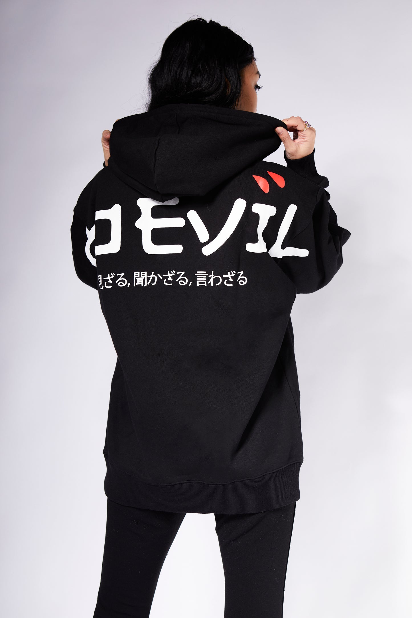 ALIEN EMBROIDERED HOODIE BLACK