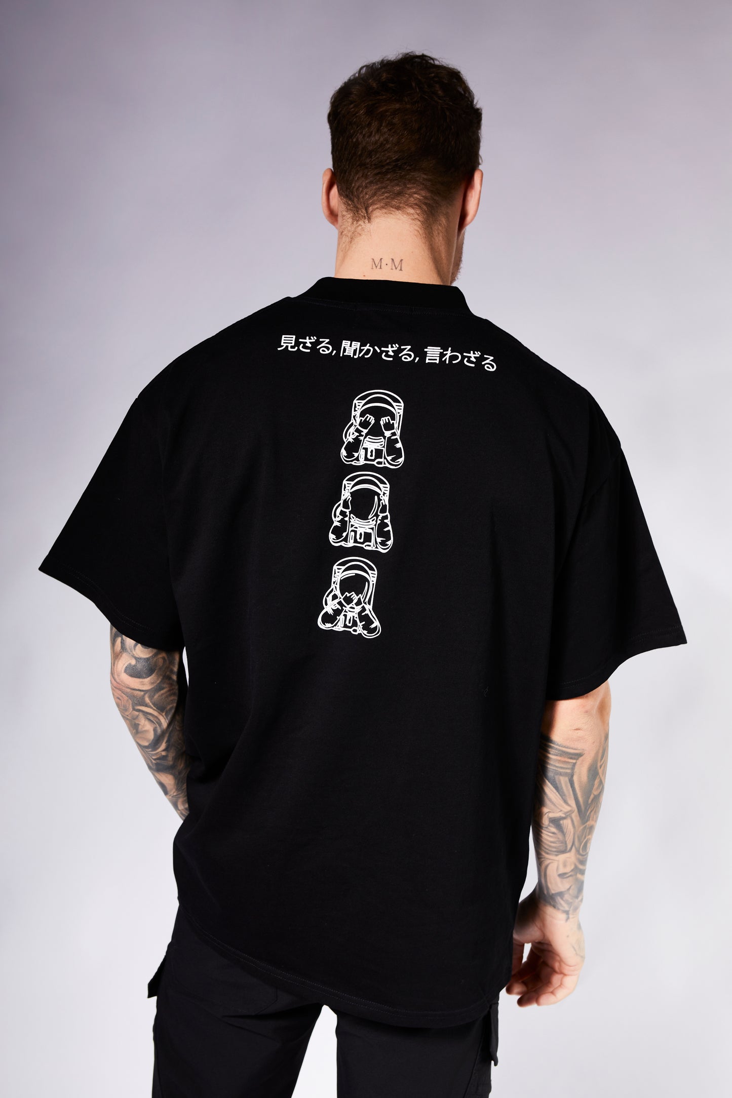 ASTRO VERTICAL T-SHIRT BLACK